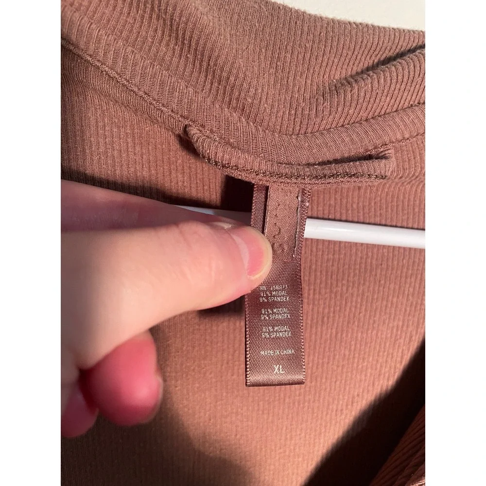 SKIMS Soft Lounge Ribbed Long Sleeve‎ Button Down Pajama Top in Copper Size XL